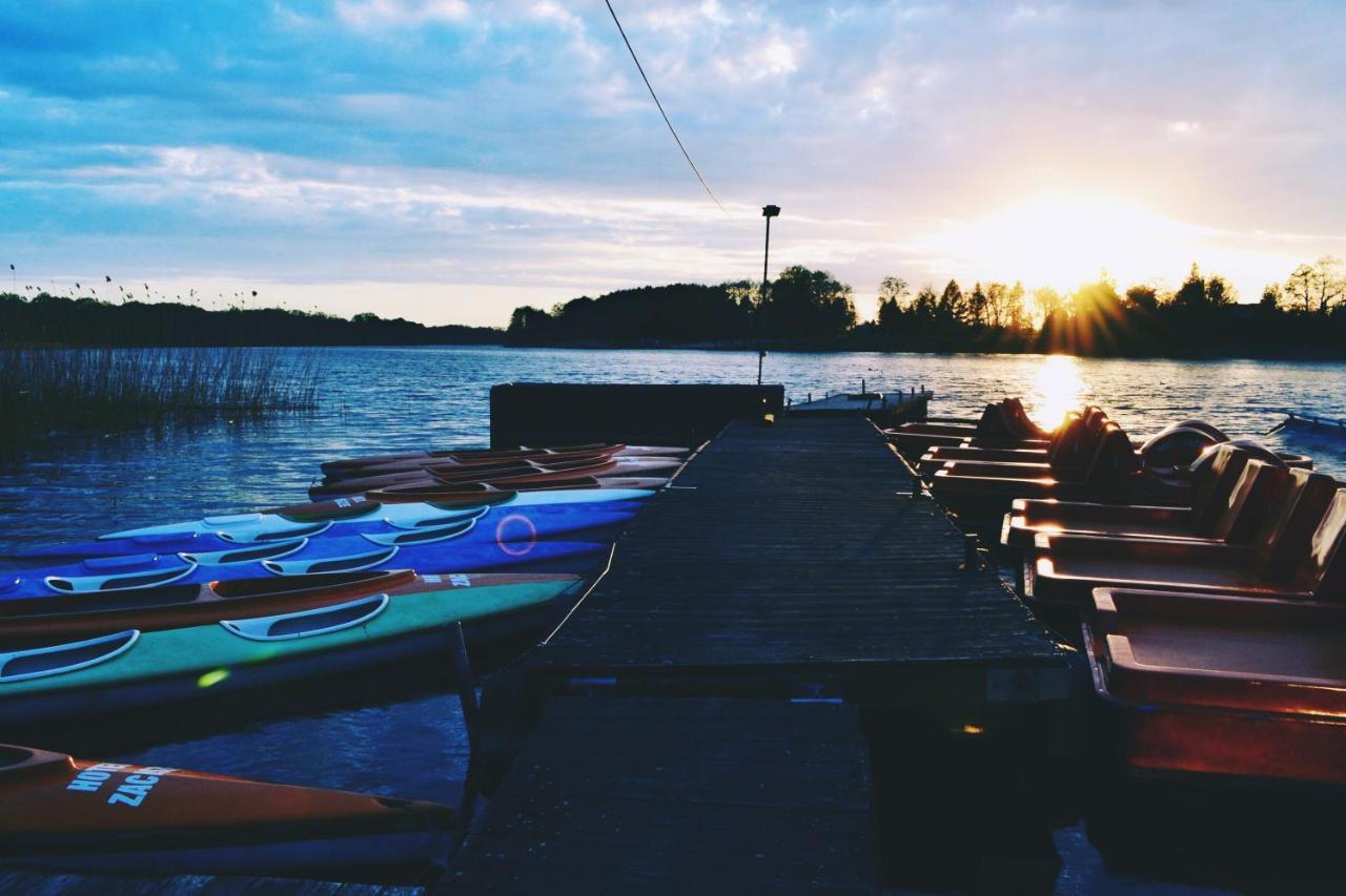 Centrum Wypoczynkowo-Konferencyjne Zacisze Złotów Bagian luar foto